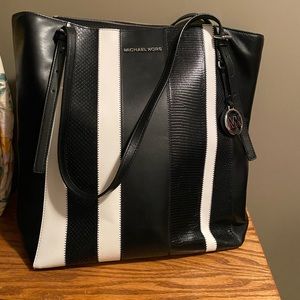 Michael Kors tote